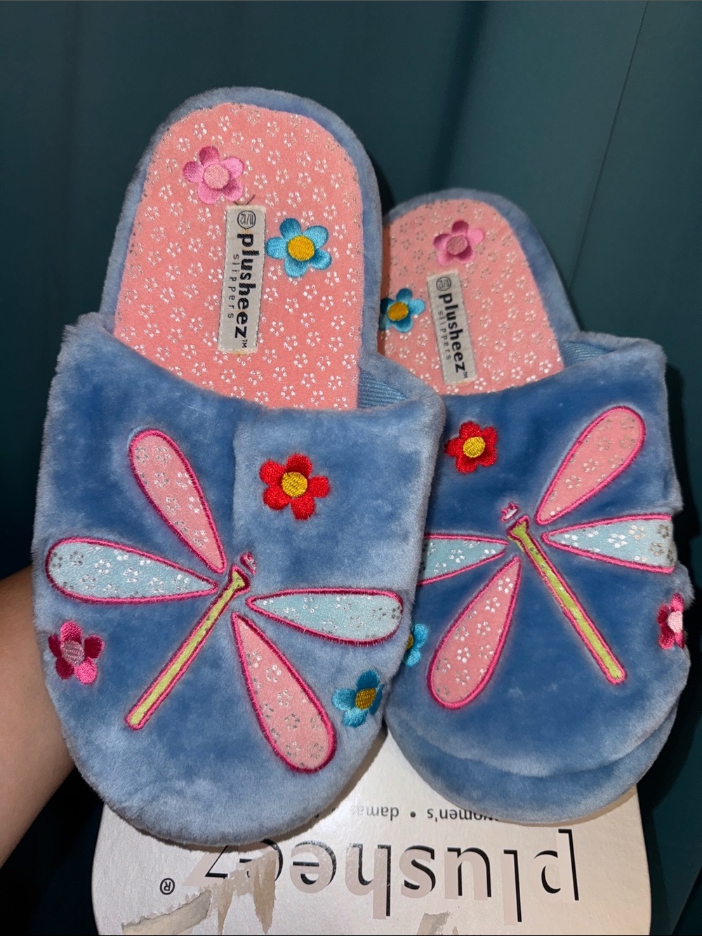 Y2K Embroidered Blue and Pink NWT Dragonfly and floral plush slippers